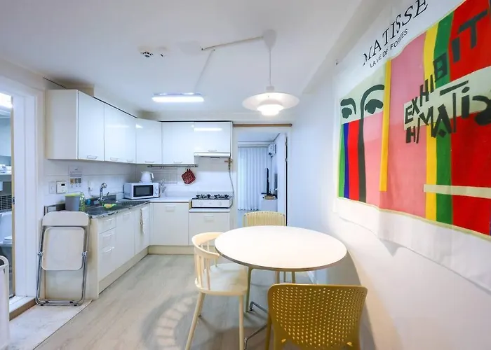 Holiday home Modern And Comfy House/ Hongik St. Exit 2 10min *