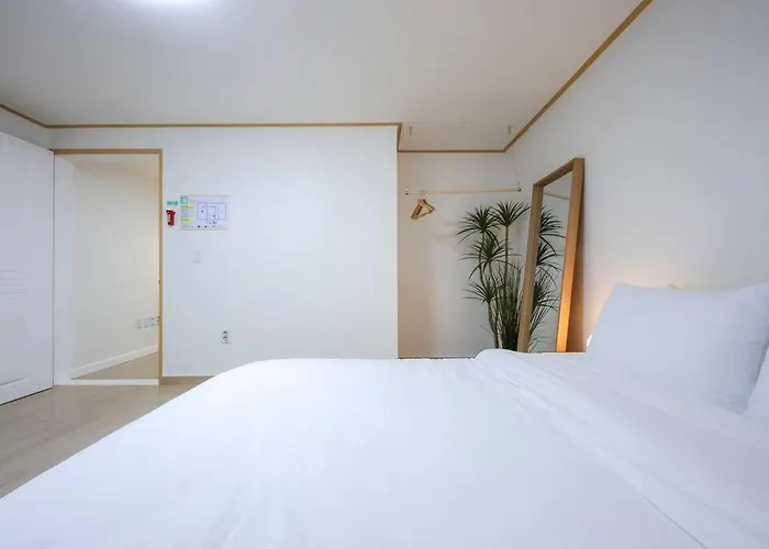 Modern And Comfy House/ Hongik St. Exit 2 10min Holiday home